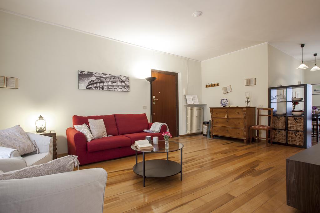 Apartment Domus Colosseum *